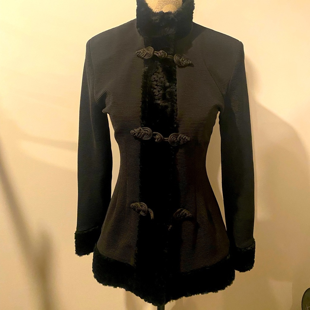 Stunning Joseph Ripkoff blazer + skirt set